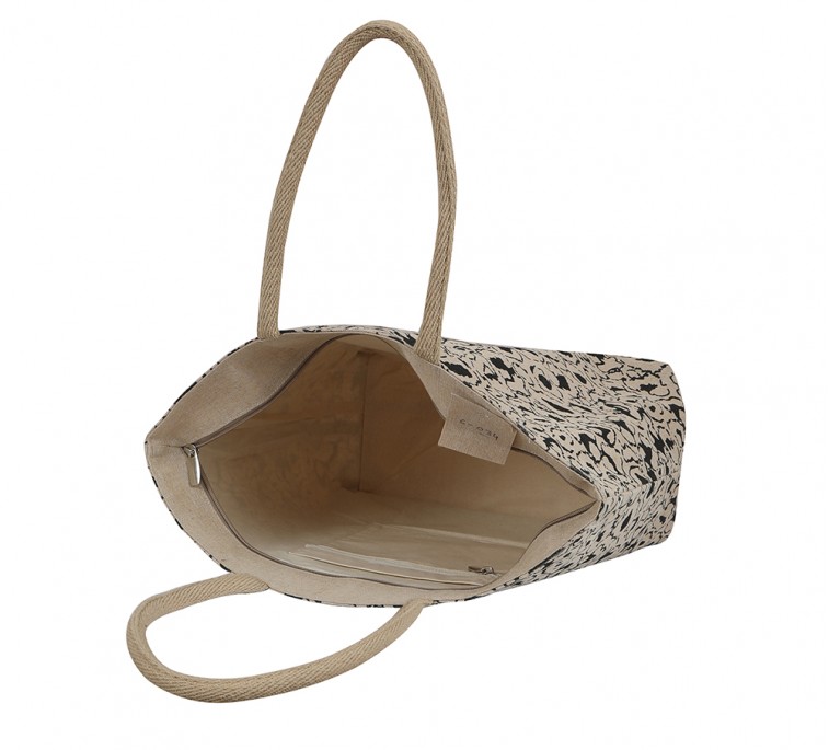 Shoulder bags