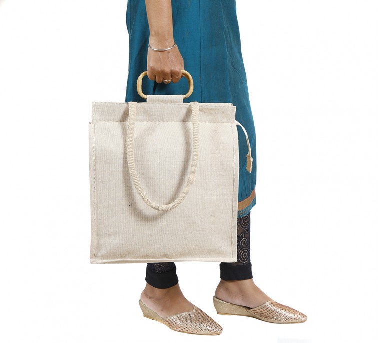 Rope and cane handle juco bag