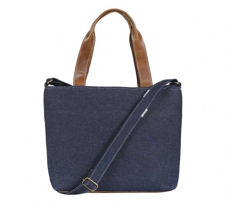 Canvas shoulder bag